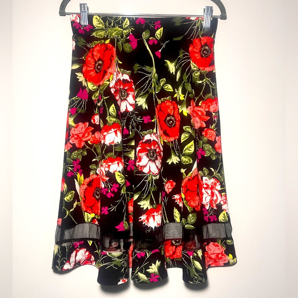 $$SOLD$$ Black Floral Midi Skirt Women’s Floral Skirt Size Medium NWOT